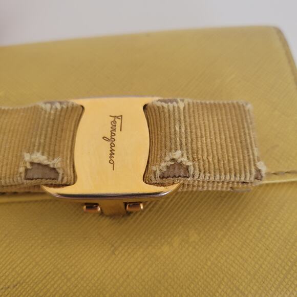 Salvatore Ferragamo Vala Wallet Leather Yellow Small Compact Card Bill Fair - Picture 12 of 12